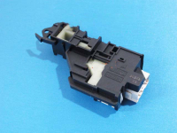 УСТРОЙСТВО БЛОКИРОВКИ ЛЮКА